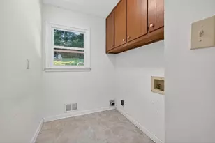 262 Harmony Grove Rd, Lilburn, GA 30047 - Photo 18