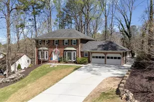 3325 Indian Hills Dr, Marietta, GA 30068 - Photo 4