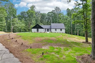 2725 Glendale Dr NE, Conyers, GA 30013 - Photo 2