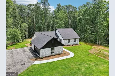 2725 Glendale Drive NE, Conyers, GA 30013 - Photo 2