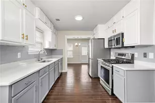 2021 Registry Dr, Hampton, GA 30228 - Photo 4