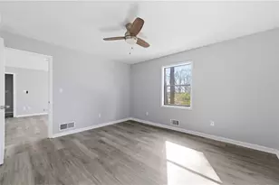 4380 Cary Dr, Snellville, GA 30039 - Photo 18