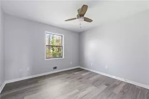 4380 Cary Dr, Snellville, GA 30039 - Photo 22