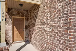 1240 Faye Ct, McDonough, GA 30253 - Photo 4