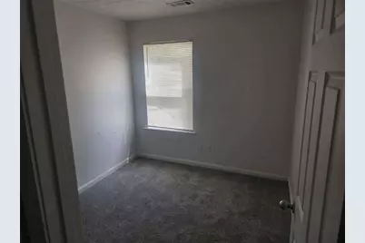 9432 Lakeview Road, Union City, GA 30291 - Photo 6