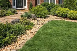 1341 Chaplains View NW, Kennesaw, GA 30152 - Photo 2