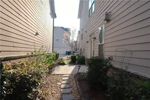 4334 Bellview Ln, Duluth, GA 30097 - Photo 2