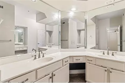3777 Peachtree Road NE #533, Atlanta, GA 30319 - Photo 20