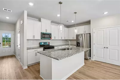 7836 Marie Way, Fairburn, GA 30213 - Photo 10