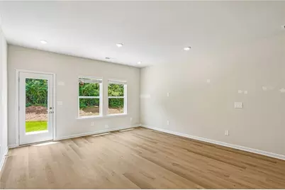 7838 Marie Way, Fairburn, GA 30213 - Photo 6