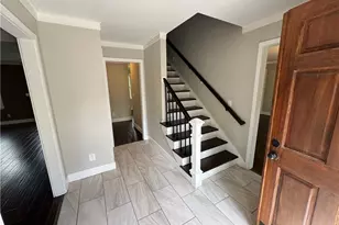 2110 Six Branches Dr, Roswell, GA 30076 - Photo 4