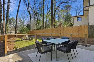 2396 Sunset Dr NE, Atlanta, GA 30345 - Photo 18