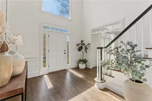 3085 Leeds Garden Ln, Alpharetta, GA 30022 - Photo 4