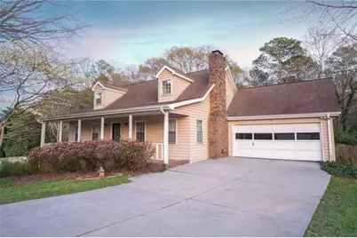 4354 Riverside Drive SW, Lilburn, GA 30047 - Photo 6