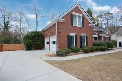 6174 Poplar Bluff Circle, Peachtree Corners, GA 30092 - Photo 2