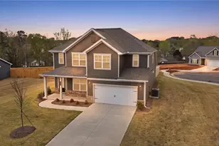 64 Sherwood Dr, Commerce, GA 30529 - Photo 2
