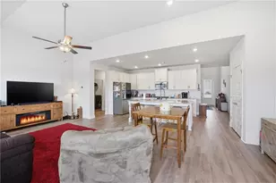 64 Sherwood Dr, Commerce, GA 30529 - Photo 12