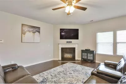 7736 Volion Drive, Fairburn, GA 30213 - Photo 10