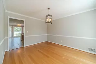 1578 Fair Oaks Ln, Snellville, GA 30078 - Photo 14