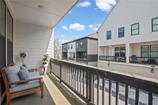6623 Beacon Dr, Atlanta, GA 30328 - Photo 12