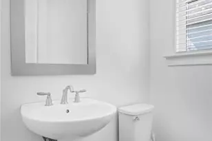 6623 Beacon Dr, Sandy Springs, GA 30328 - Photo 10