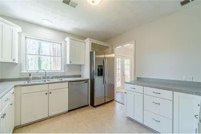 1377 Candlelite Lane, Snellville, GA 30078 - Photo 8