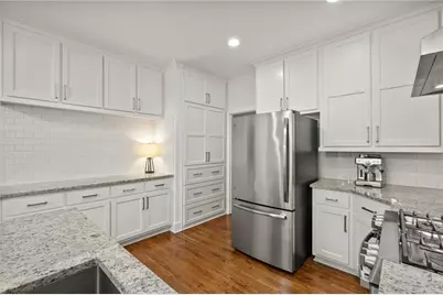 4802 Township Brow, Marietta, GA 30066 - Photo 4