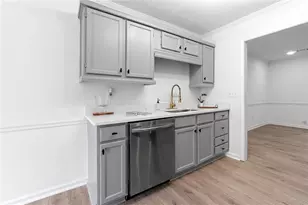 2920 Governors Ct, Marietta, GA 30066 - Photo 10