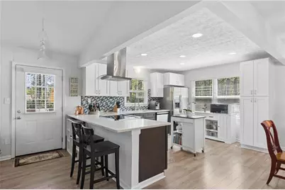 418 Sugar Springs Way, Marietta, GA 30008 - Photo 10