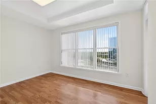 3334 Peachtree Rd NE, Atlanta, GA 30326 - Photo 18