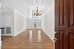 3334 Peachtree Rd NE, Atlanta, GA 30326 - Photo 4