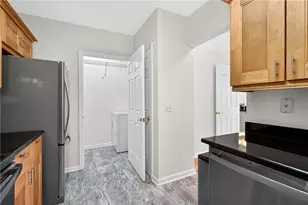 3334 Peachtree Rd NE, Atlanta, GA 30326 - Photo 10