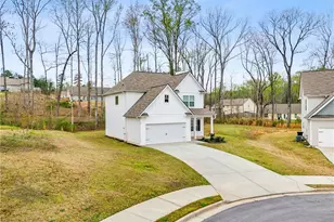 207 Finley Dr, Commerce, GA 30529 - Photo 2