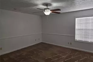 1703 Windy Ridge Ct SE, Conyers, GA 30013 - Photo 6