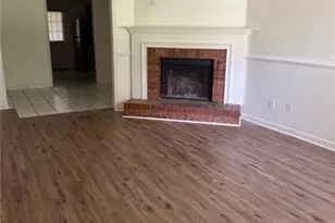 4067 Coopers Hill Dr SE, Smyrna, GA 30080 - Photo 2