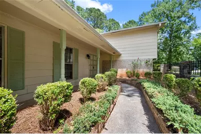 4000 Pinehurst Place, Decatur, GA 30034 - Photo 2