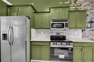 1291 Tumblerock Ct, Loganville, GA 30052 - Photo 10