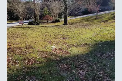 4077 Linda Lane SW, Lilburn, GA 30047 - Photo 10