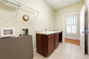 235 Somerset Cir, Woodstock, GA 30189 - Photo 32