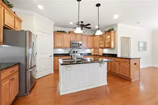 235 Somerset Cir, Woodstock, GA 30189 - Photo 10