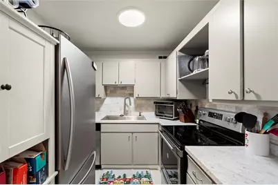 3060 Pharr Court #313, Atlanta, GA 30305 - Photo 10