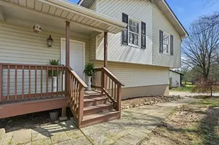 4002 Summer Pl, Snellville, GA 30039 - Photo 2