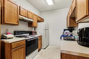 742 Boston Common, Atlanta, GA 30349 - Photo 8