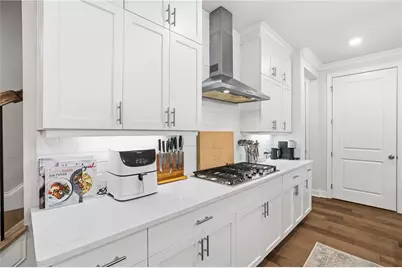 5054 Sealy Circle, Peachtree Corners, GA 30092 - Photo 18