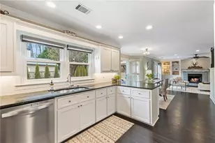 330 Devon Ct, Alpharetta, GA 30004 - Photo 24