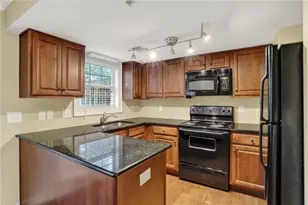 37 Villa Ct SE, Smyrna, GA 30080 - Photo 6