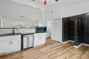 400 Hemlock Dr, Lawrenceville, GA 30046 - Photo 8