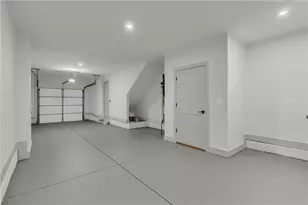 152 Chestnut Cir, Atlanta, GA 30342 - Photo 40