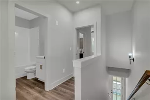152 Chestnut Cir, Atlanta, GA 30342 - Photo 20