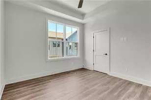 152 Chestnut Cir, Atlanta, GA 30342 - Photo 32